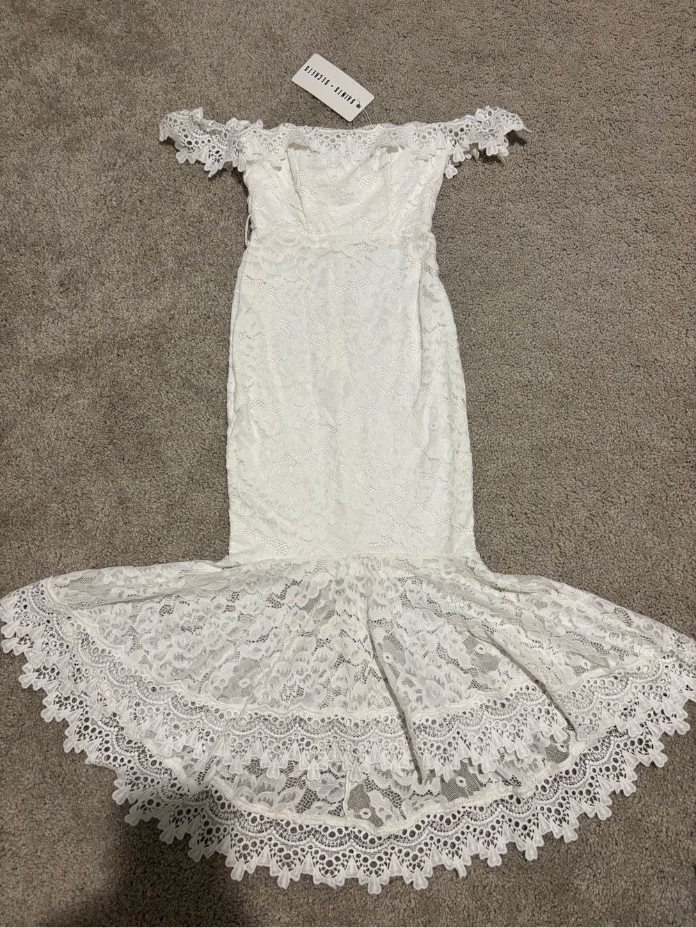 Nanamacs White Lace Off-Shoulder Mermaid Dress